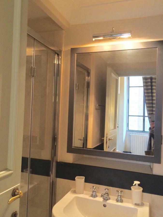 La Casa In Vetrina Lägenhet Rom Exteriör bild